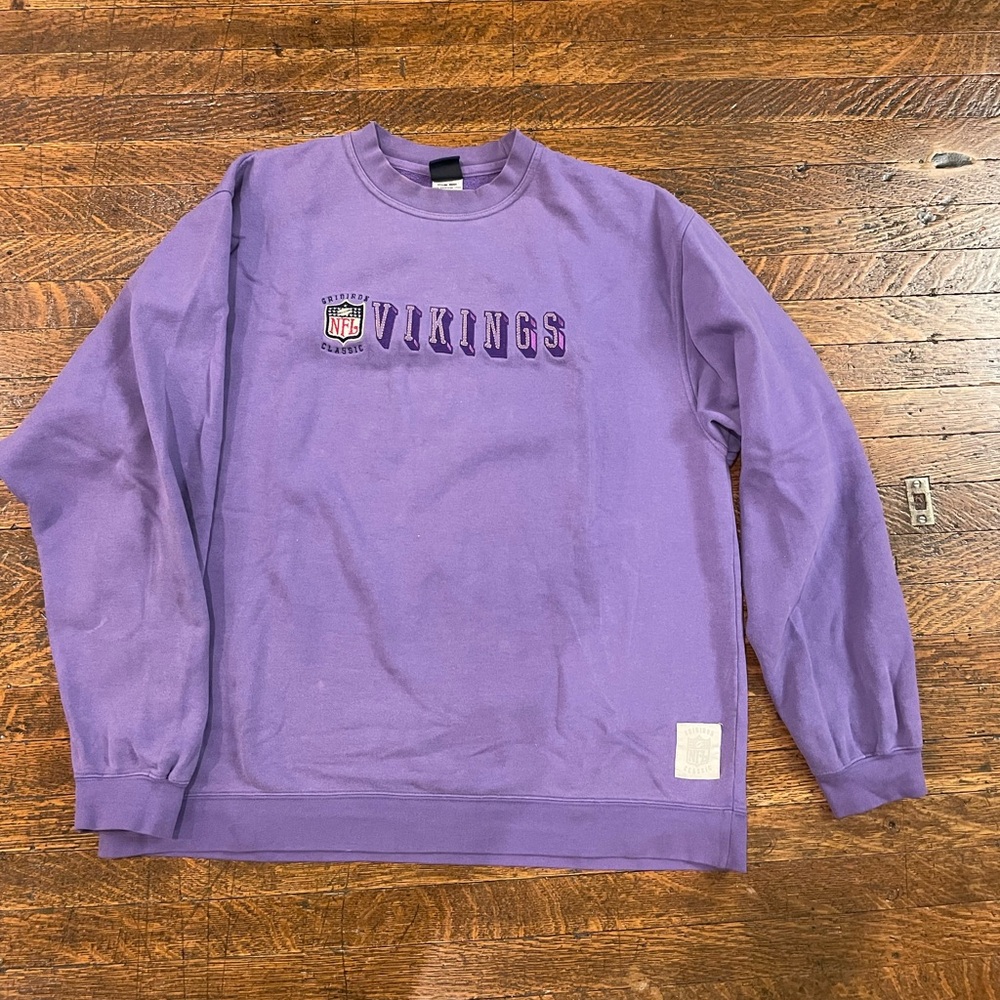 Minnesota Vikings Purple Crew Neck embroidered